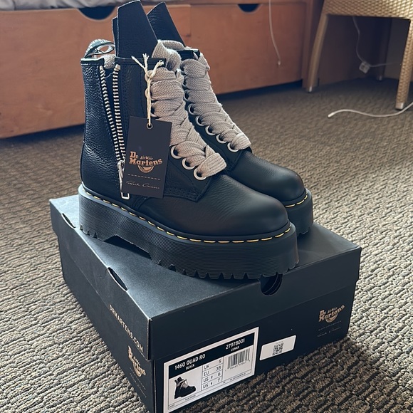 Dr. Martens x Rick Owen’s Black Ankle Boots with Cream Laces - Picture 3 of 4